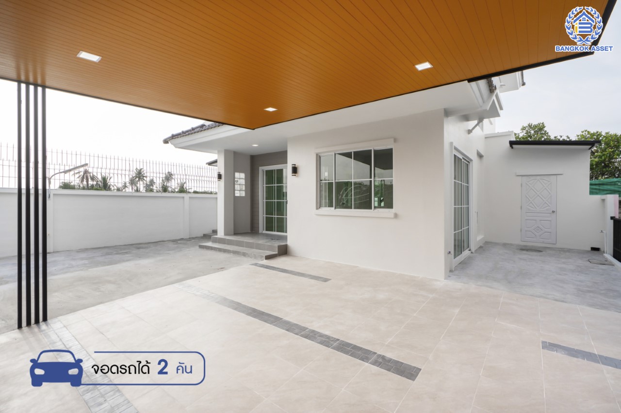 บ้านมือสองตกแต่งใหม่ แบรนด์ LH ม.ชลลดา บางใหญ่-เซ็นทรัลเวสต์เกต หลังมุม เนื้อที่ 57.4 ตร.ว. ฟังก์ชัน 4 ห้องนอน 2 ห้องน้ำ 1 ห้องอเนกประสงค์ 2 ที่จอดรถ Facilities ครบครัน บนทำเลเดินทางสะดวก เชื่อมต่อถ.กาญจนาภิเษก และเพียง 10 นาทีถึงรถไฟฟ้า "สถานีคลองบางไผ่"